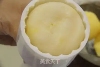Make Milk, ice-cream mooncake step 8