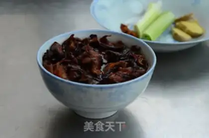 Make Fung chicken leg soup step 2
