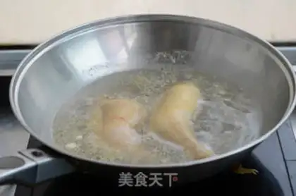 Make Fung chicken leg soup step 3