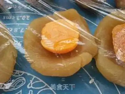 Make A wide moon cake step 8