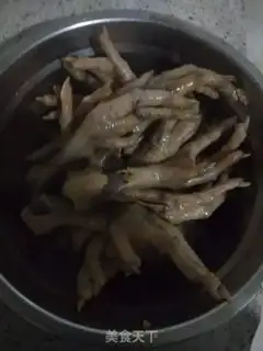 Make Roasted chicken feet step 0