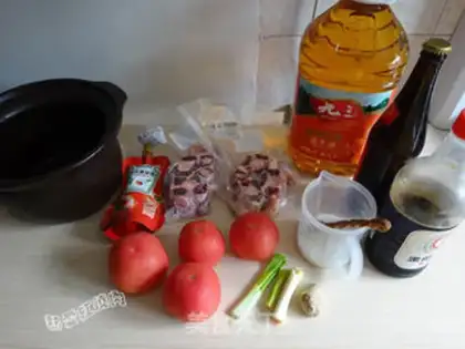 Make Tomato cowtail soup step 0