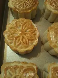 Make A wide moon cake step 19