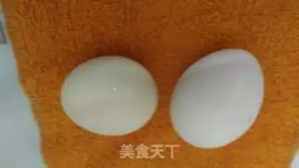 Make Tomato eggs step 1