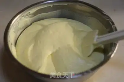 Make Light cream cake step 5