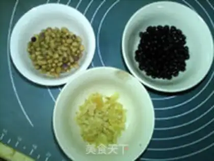 Make Lily Black Soy Soy step 0
