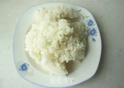 Make Pineapple shrimp rice step 2