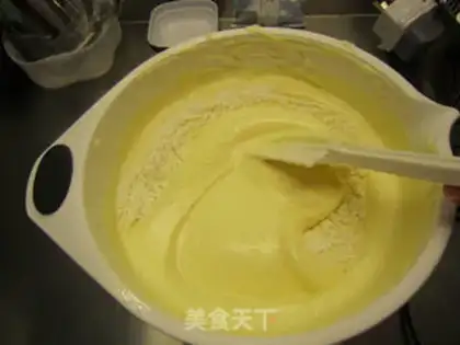 Make SpongeBob cake step 6
