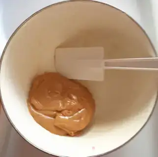 Make A wide bean saloon moon cake step 1