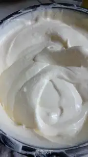 Make Yogurt cake step 2