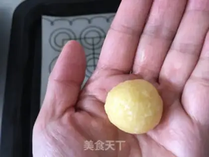Make Egg yolk ball step 6