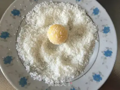 Make Egg yolk ball step 7