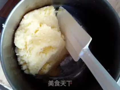 Make Flower-type coconut bread step 0