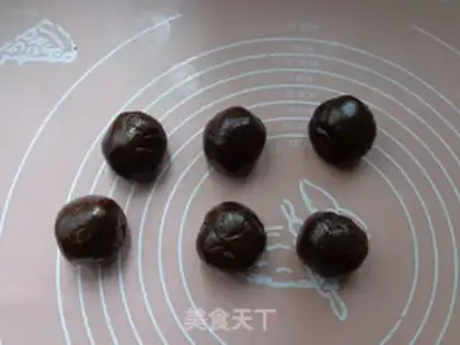 Make Chocolate coconut mooncake step 8