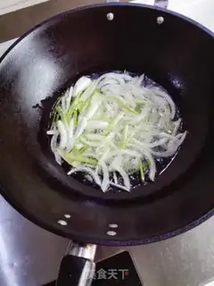 Make Onion noodles step 3