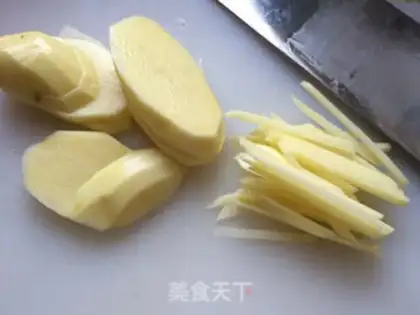 Make Garlic white potatoes step 2
