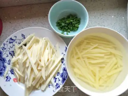 Make Garlic white potatoes step 3