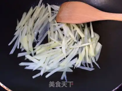 Make Garlic white potatoes step 4