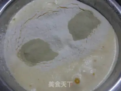 Make Sponge cake with tea and milk step 4