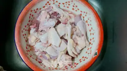 Make Weed chicken soup step 1