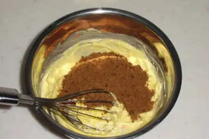 Make Red sugar date mud pound cake step 0