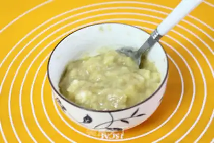 Make Banana cupcakes step 0