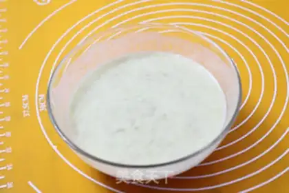 Make Banana cupcakes step 1