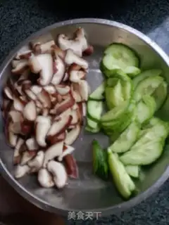 Make Bacon mushroom soup step 1