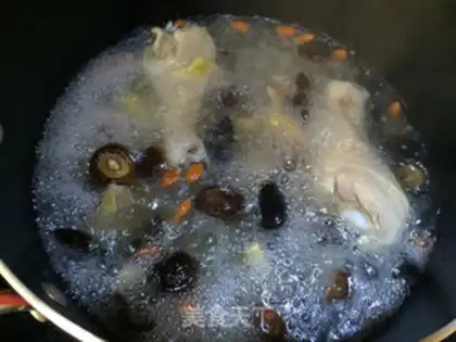Make Chicken leg soup step 7