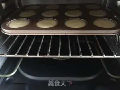 Make A waterless honey cake step 10