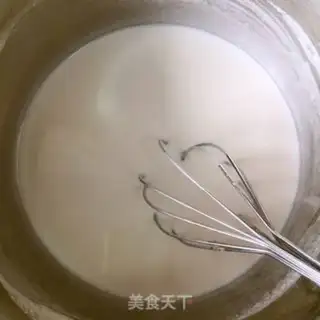 Make Colored ice lunar pie step 4