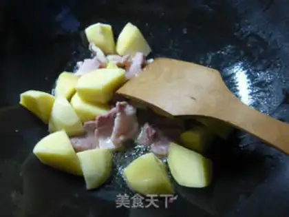Make Potato with gravy step 1