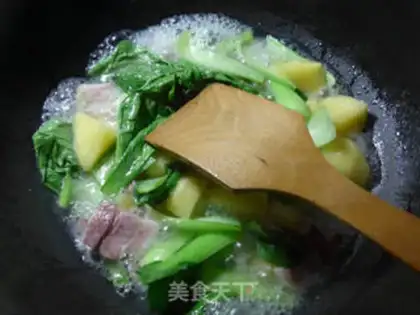 Make Potato with gravy step 3