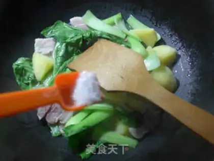 Make Potato with gravy step 4
