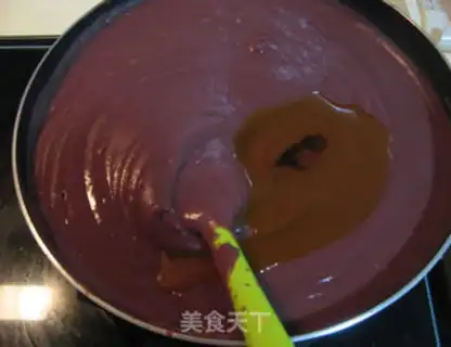 Make Red Bean Sand rose pie step 6