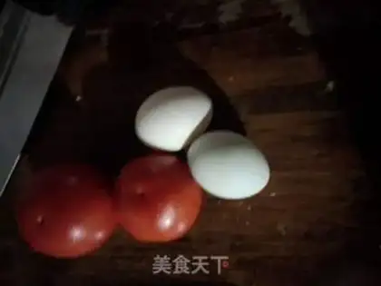Make Tomato fried eggs step 0
