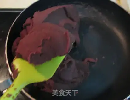 Make Red Bean Sand rose pie step 8