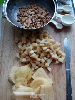 Make Cinnamon apple marfin cake step 0