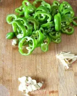 Make The green peppers step 1