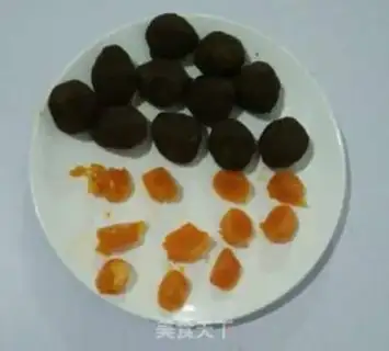 Make Bean and egg yolks step 3