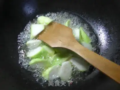 Make Mushrooms boil and bloom at night step 5