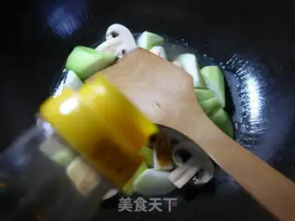 Make Mushrooms boil and bloom at night step 7