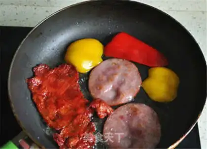 Make Pepper ham sandwich step 9