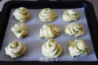Make Onion rolls step 7