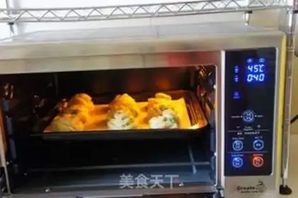 Make Onion rolls step 8