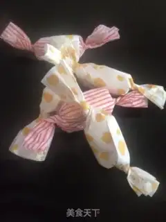 Make Cow Rolling Sugar step 8