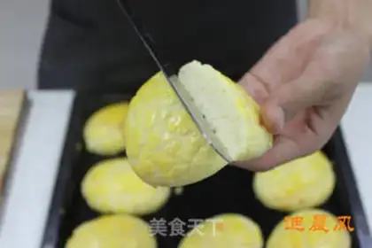 Make Pineapple bun step 11