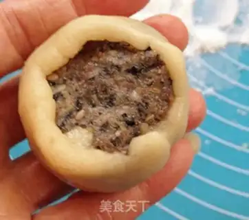Make Fancy moon cakes step 4