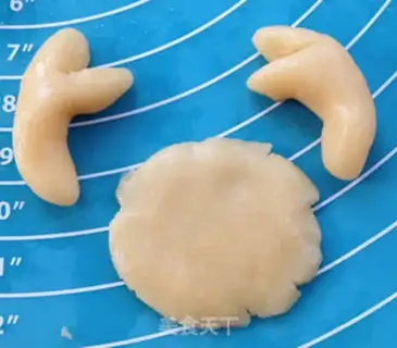 Make Fancy moon cakes step 5
