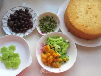 Make Little cream cake step 6